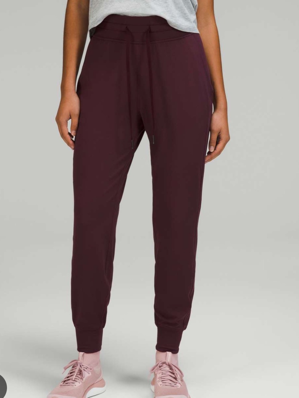 65. lululemon ready to rulu jogger burgundy 10